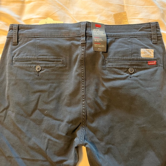 NWT Levi XX Chino in Navy Blue - Picture 2 of 2